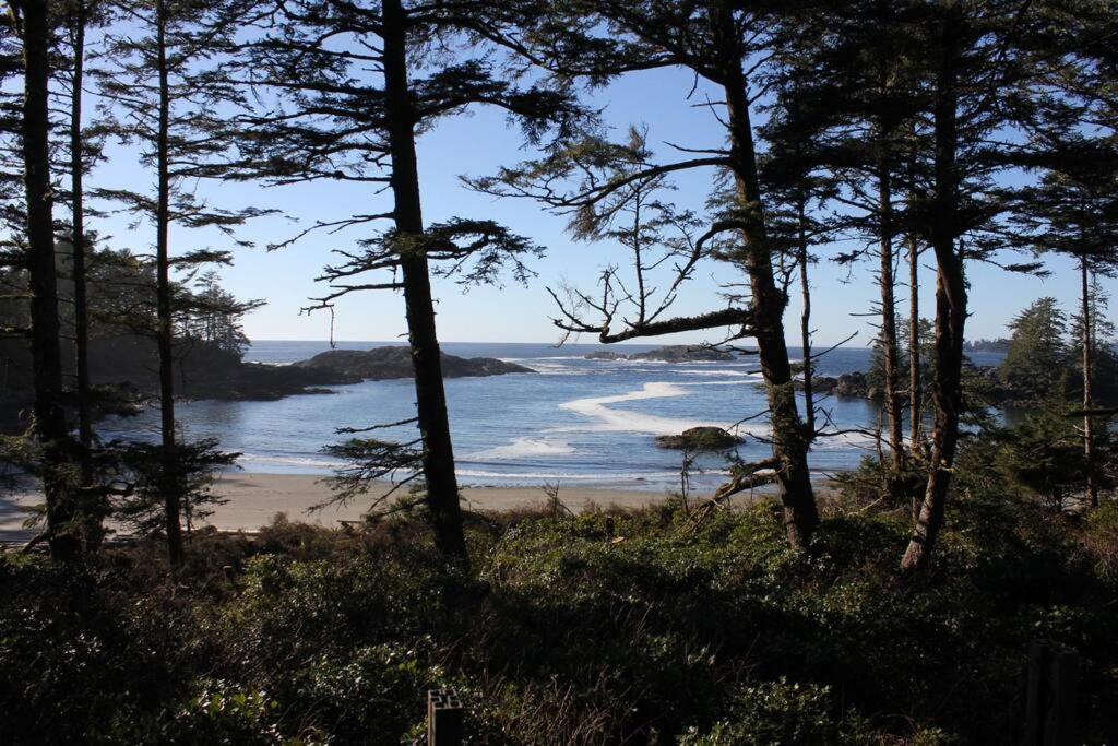 Forest Sweet Retreat Hot Tub & Wood Fired Sauna Ucluelet Exterior foto